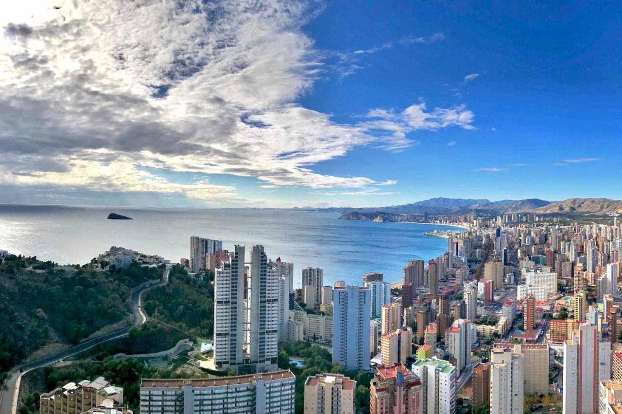 High Rise Apartment On The 39Th Floor With Private Terrace And Sea Views بينايدورم المظهر الخارجي الصورة
