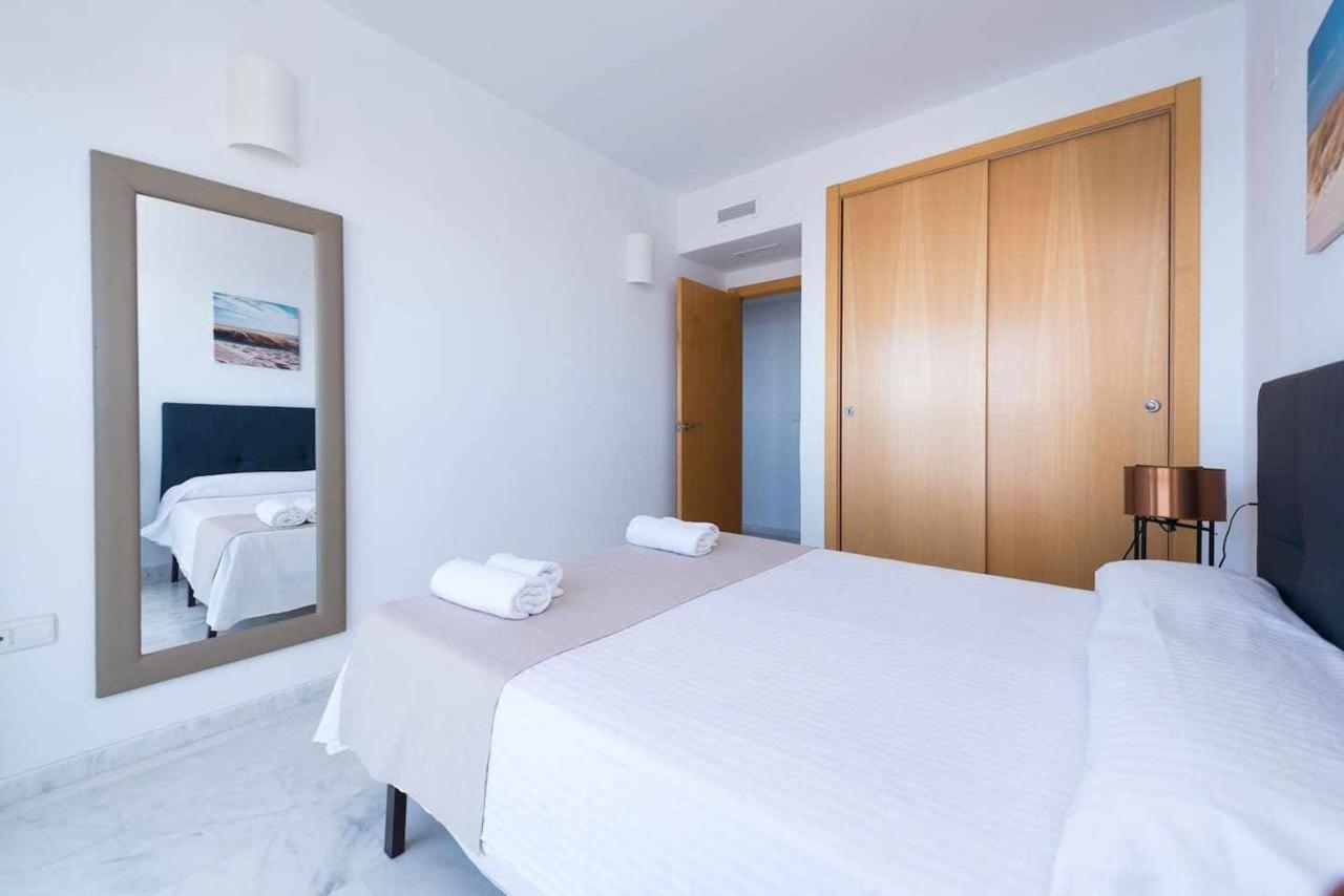 High Rise Apartment On The 39Th Floor With Private Terrace And Sea Views بينايدورم المظهر الخارجي الصورة