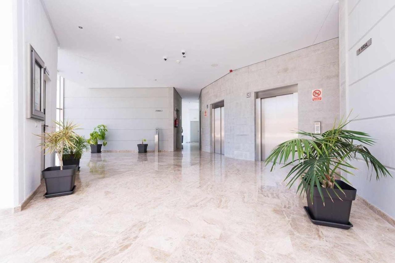 High Rise Apartment On The 39Th Floor With Private Terrace And Sea Views بينايدورم المظهر الخارجي الصورة