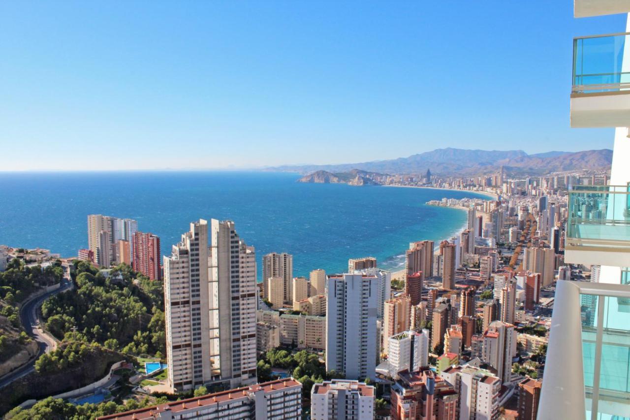 High Rise Apartment On The 39Th Floor With Private Terrace And Sea Views بينايدورم المظهر الخارجي الصورة